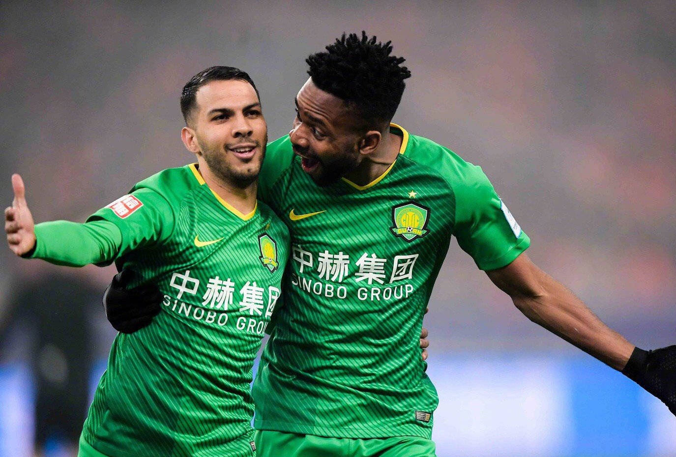 镇麟在篮板 镇麟在篮板