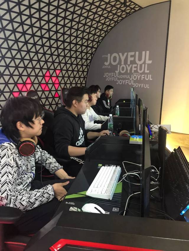 伍德的领导 伍德的领导